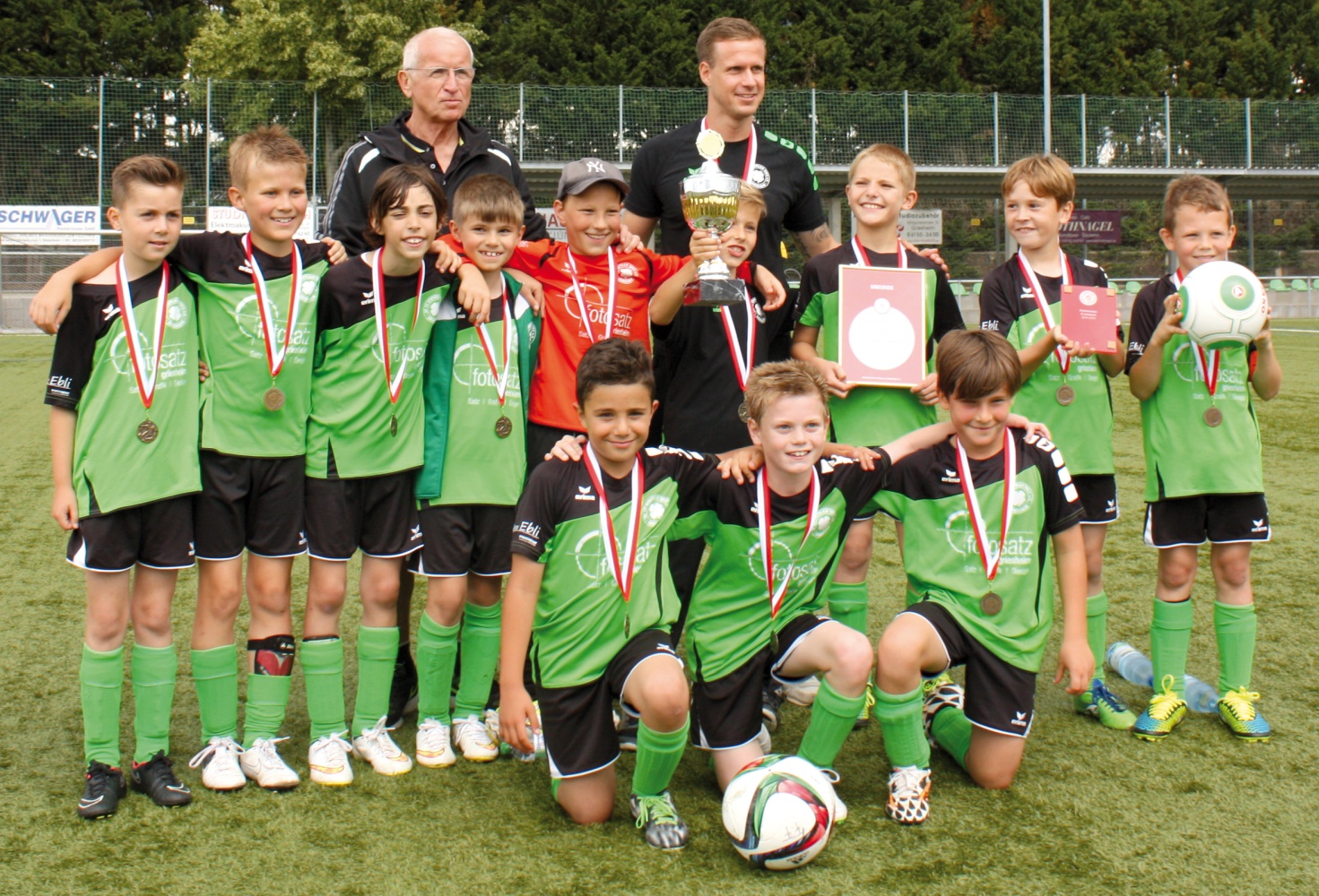 Hhsb2D8j_E2 Kreismeister 2014-15.jpg