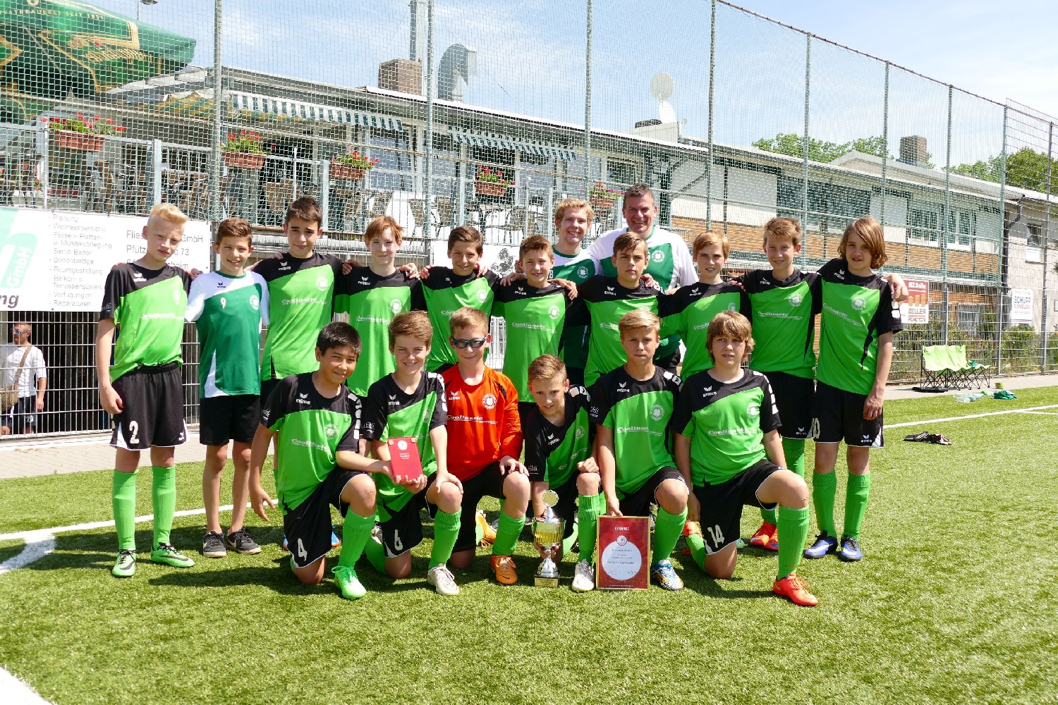 fLDScBjm_D1-Junioren_Meister_Kreisliga_Darmstadt_Saison_2014-2015.jpg